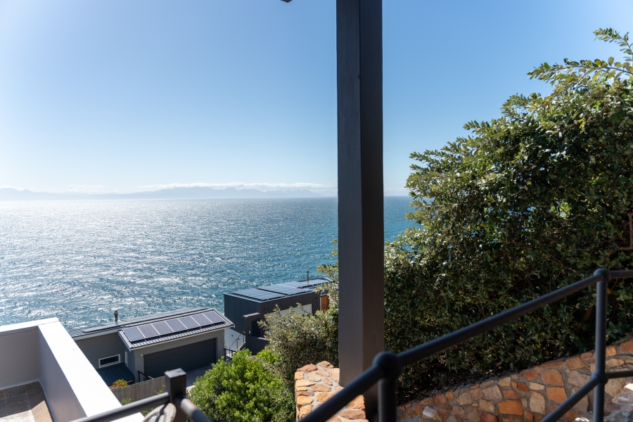 6 Bedroom Property for Sale in Fish Hoek Western Cape